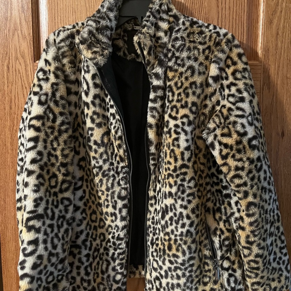 Chic Leopard Print Teddy Jacket